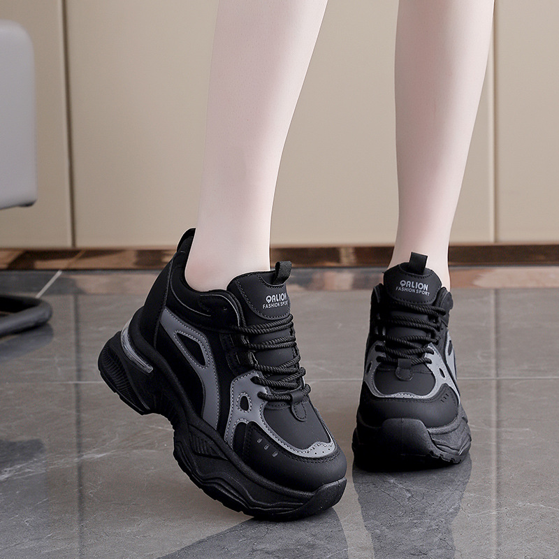 Women's New Inner Height-enhan - огляд і ціна Outdoor Sports Shoes